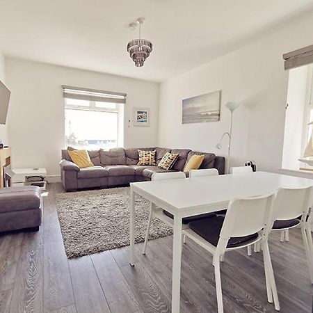 Plas Darien-3 Bed Apt- Sea Views - Sleeps 5 Trearddur Exterior photo