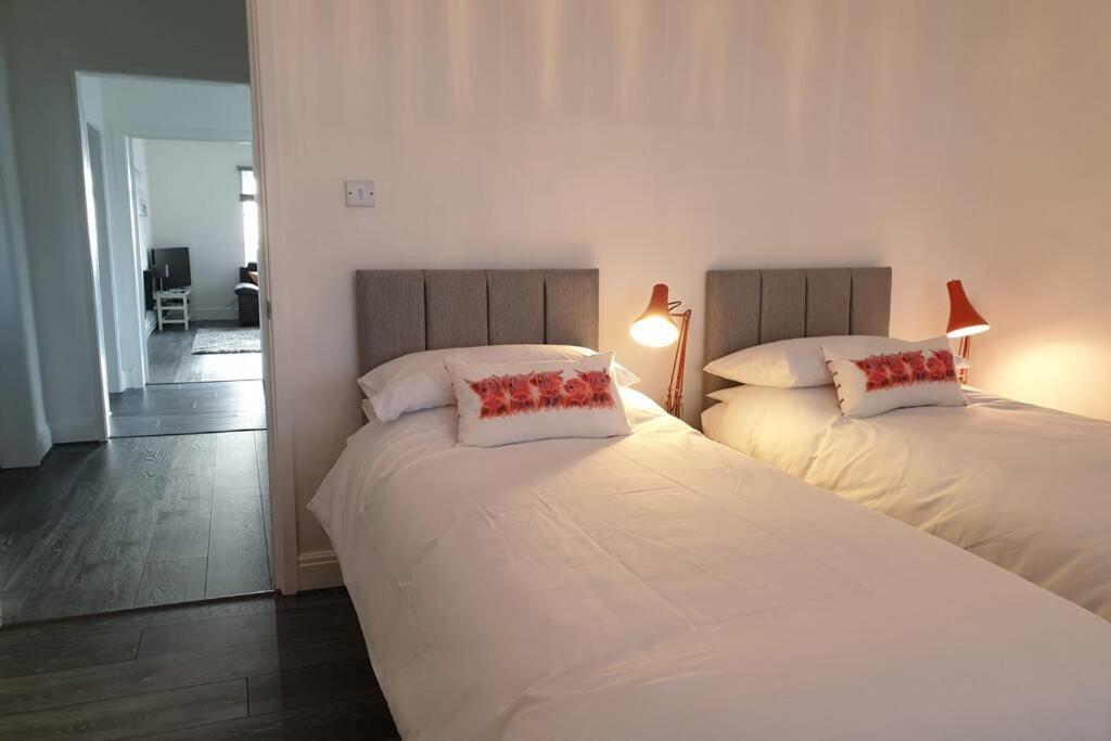 Plas Darien-3 Bed Apt- Sea Views - Sleeps 5 Trearddur Exterior photo